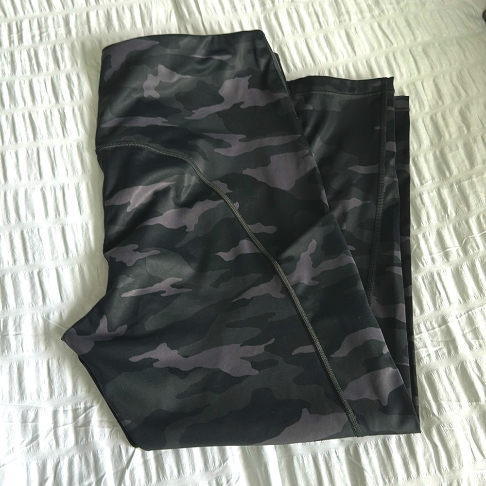 ATHLETA 7/8 ultimate camo plus size leggings